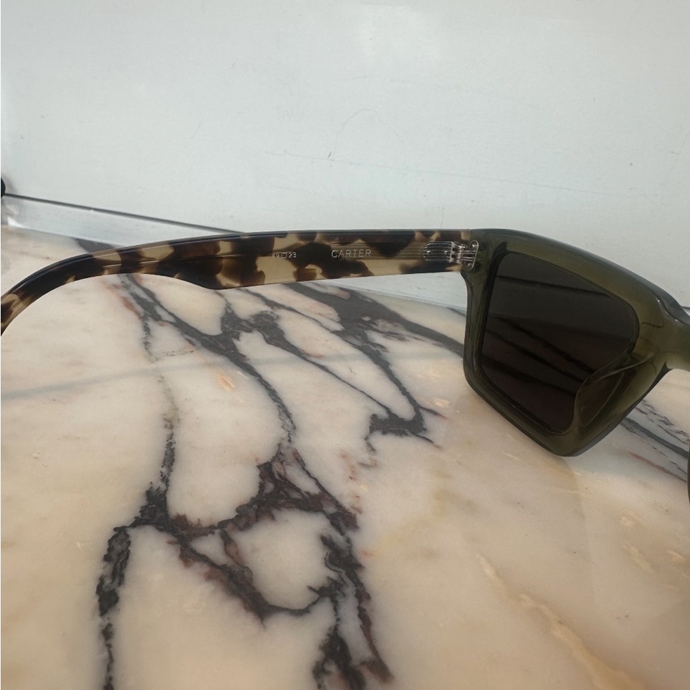 KREWE Carter Sunglasses in Olive Green - Picture 3 of 4